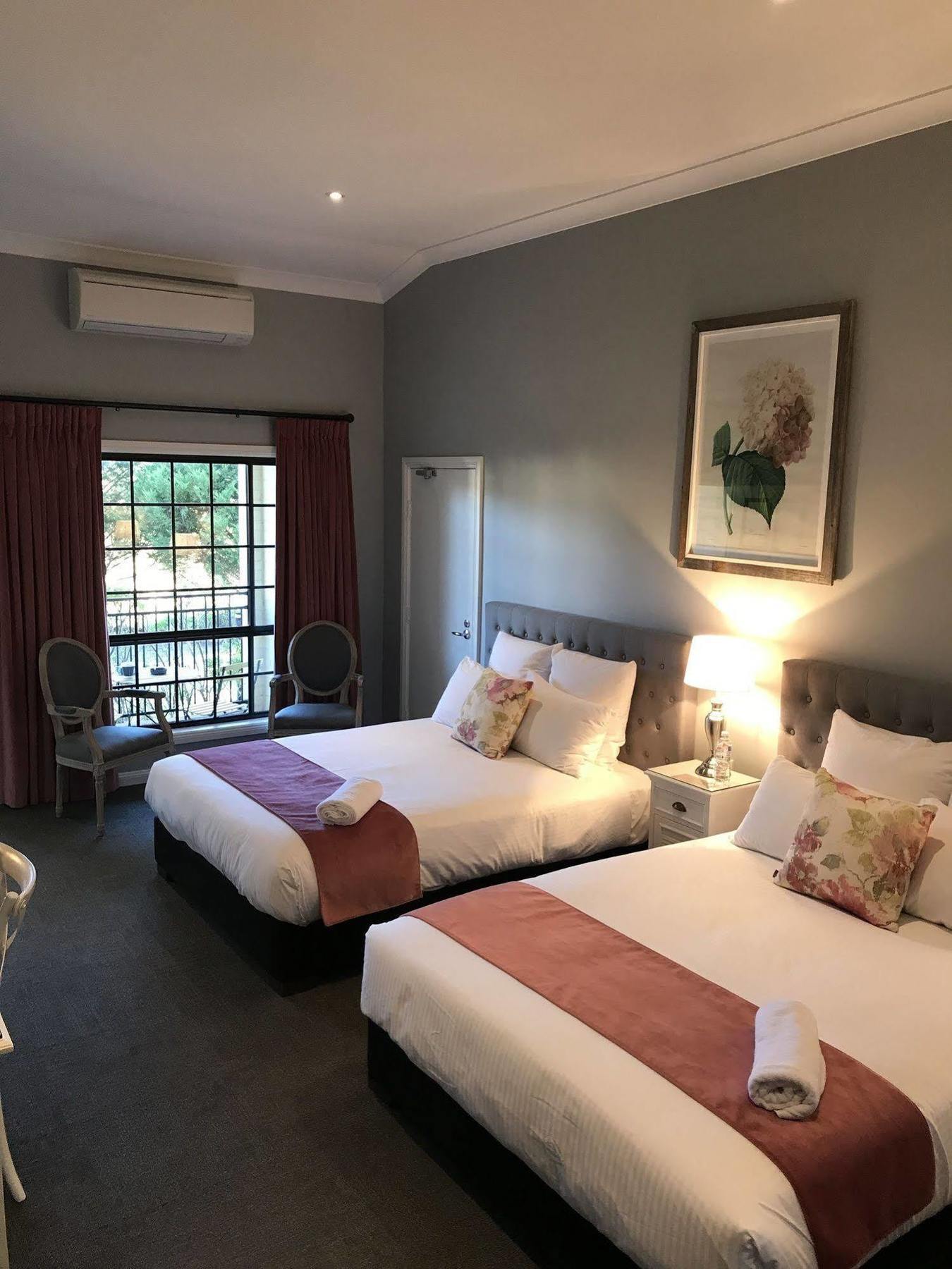 Camden Valley Inn מראה חיצוני תמונה
